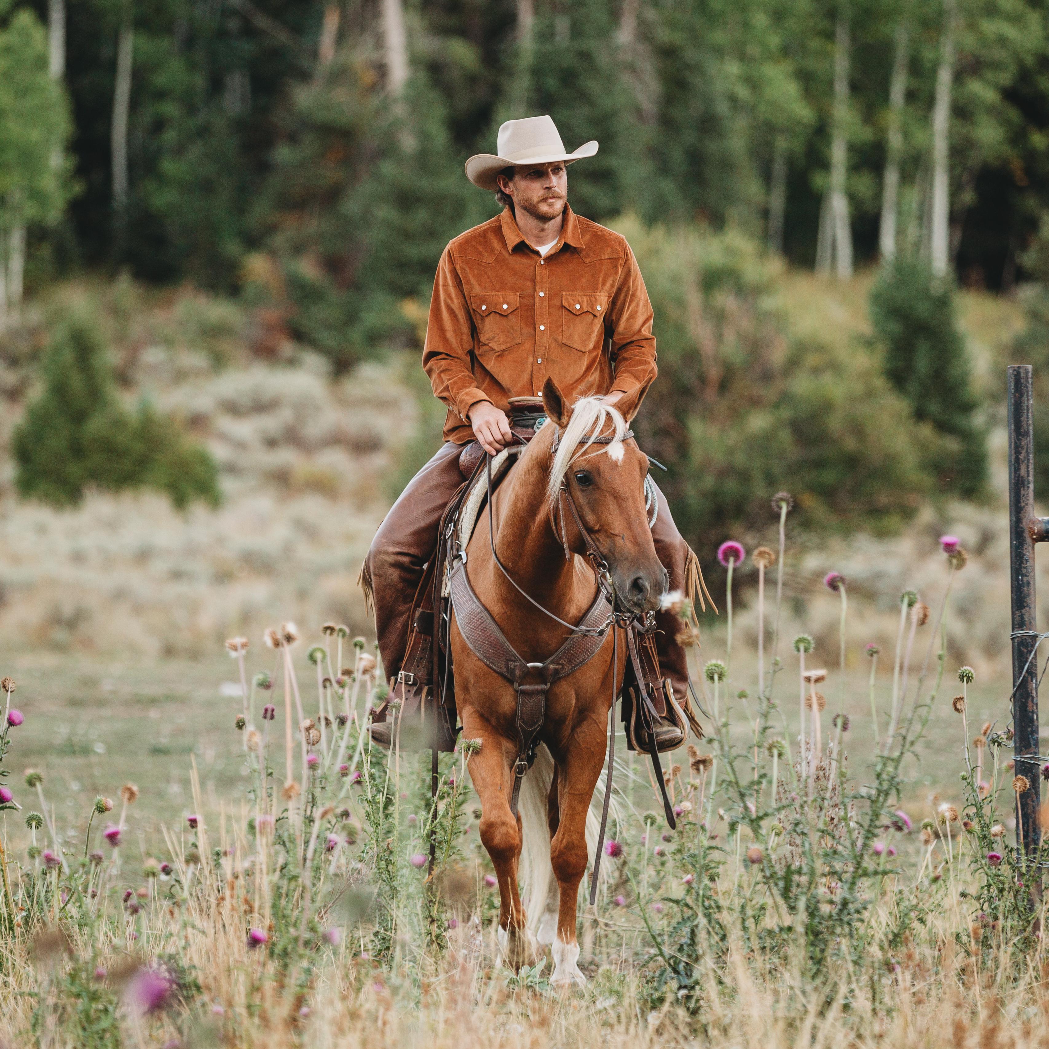 Dubinik® Corduroy Jacket Men Sawtooth Snap Pocket  Casual Cotton Pearl Snap Western Work Shirts Vintage Long Sleeve#32001